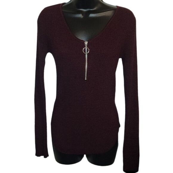 Sweater - Picture 1 of 5